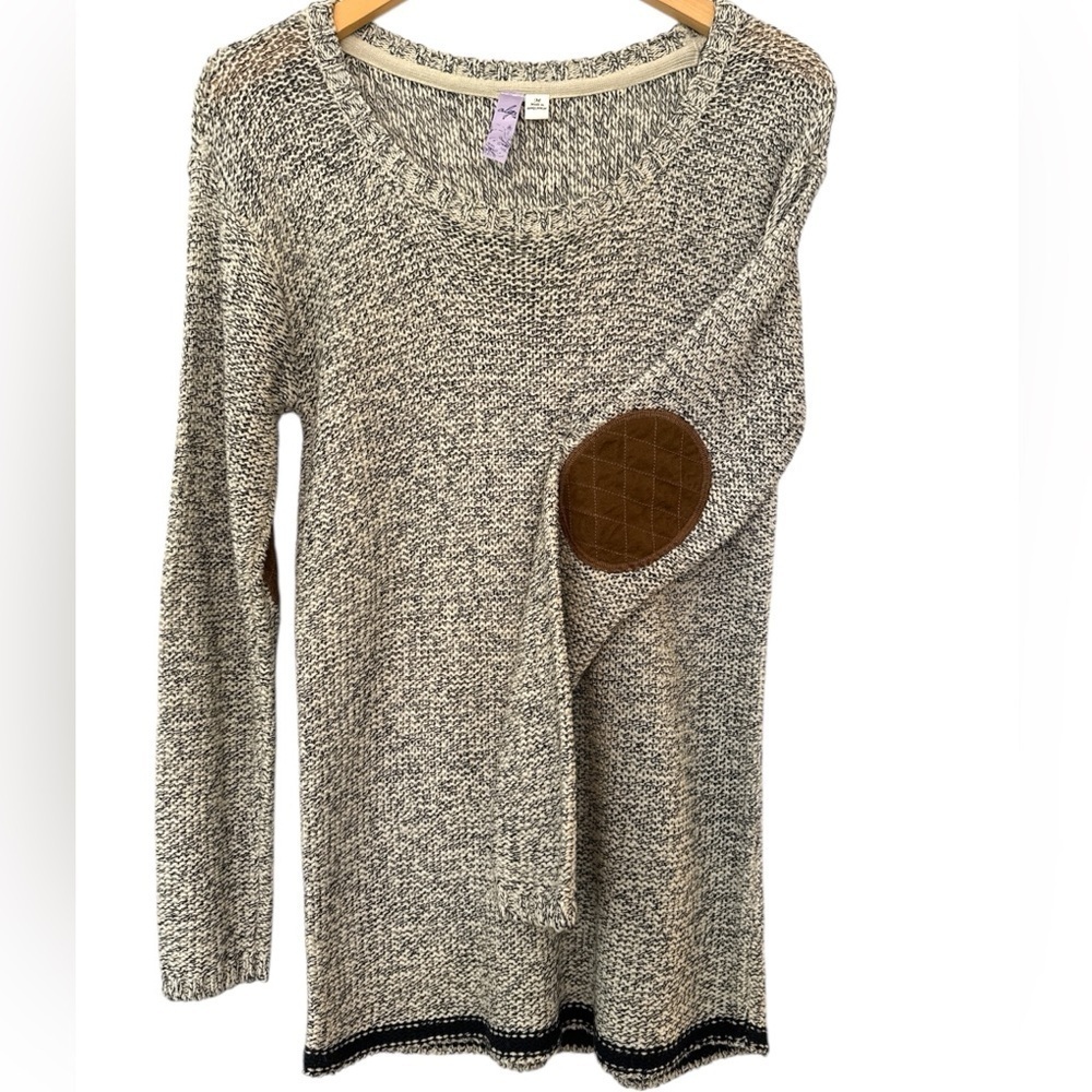Alya Oversized Elbow Patch Cream and Black Crew Neck Sweater